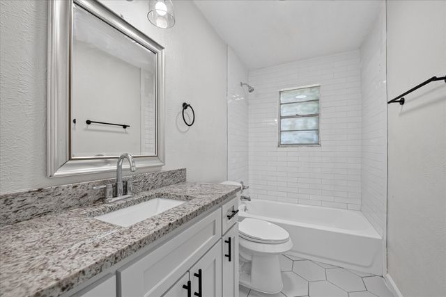2335 Loyce Drive, Mesquite, TX 75149