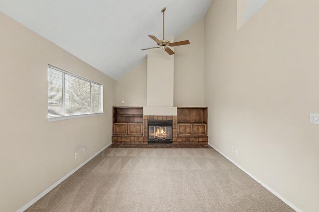 6016 Whisperwood Court NE, Albuquerque, NM 87109