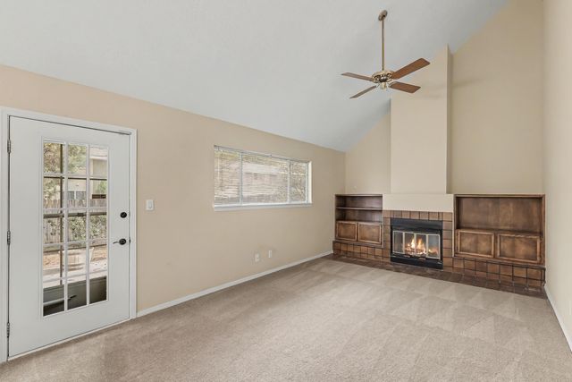 6016 Whisperwood Court NE, Albuquerque, NM 87109