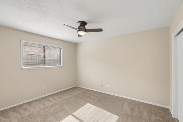 6016 Whisperwood Court NE, Albuquerque, NM 87109
