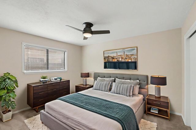 6016 Whisperwood Court NE, Albuquerque, NM 87109
