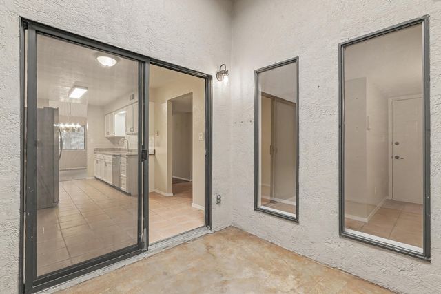 6016 Whisperwood Court NE, Albuquerque, NM 87109