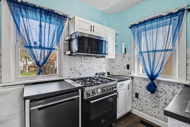 22028 Donald Avenue, Eastpointe, MI 48021