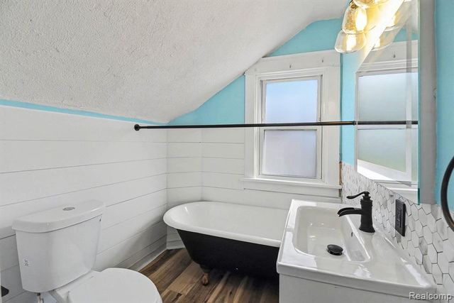 22028 Donald Avenue, Eastpointe, MI 48021