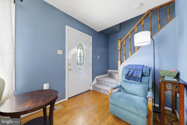 16 E LAKEVIEW DR, Littlestown, PA 17340