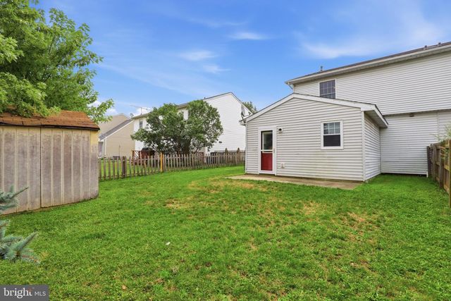 16 E LAKEVIEW DR, Littlestown, PA 17340