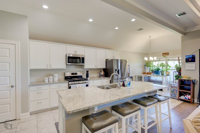 4012 False River Drive, Bossier City, LA 71111