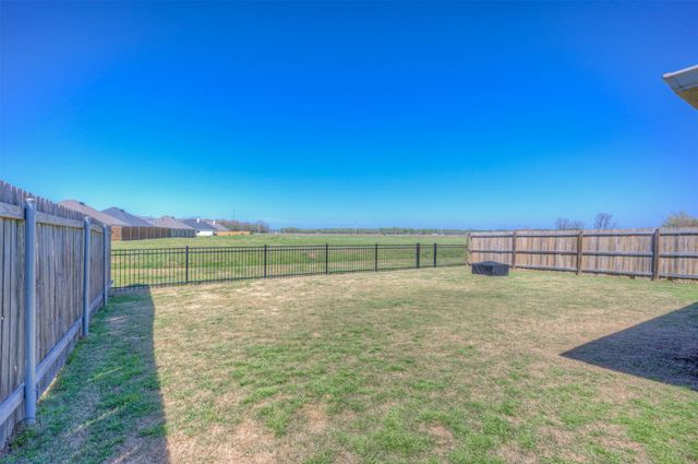 4012 False River Drive, Bossier City, LA 71111