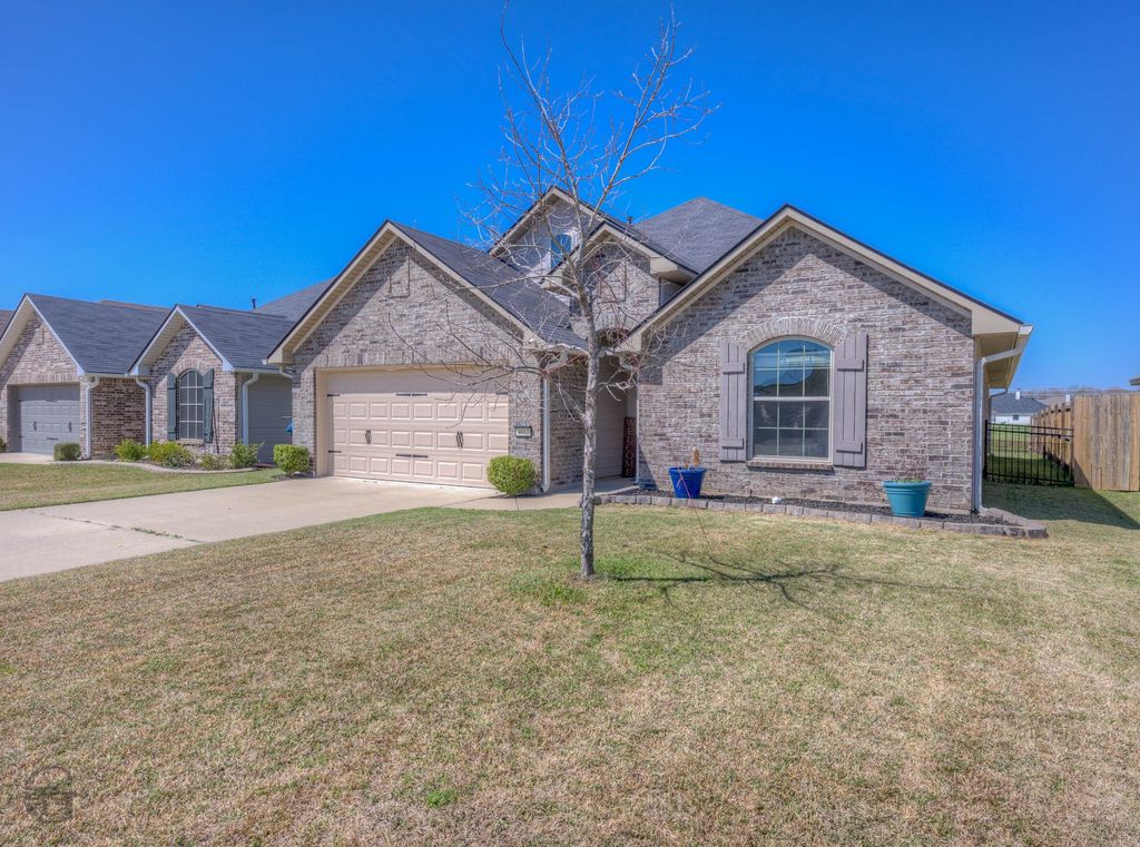 4012 False River Drive, Bossier City, LA 71111