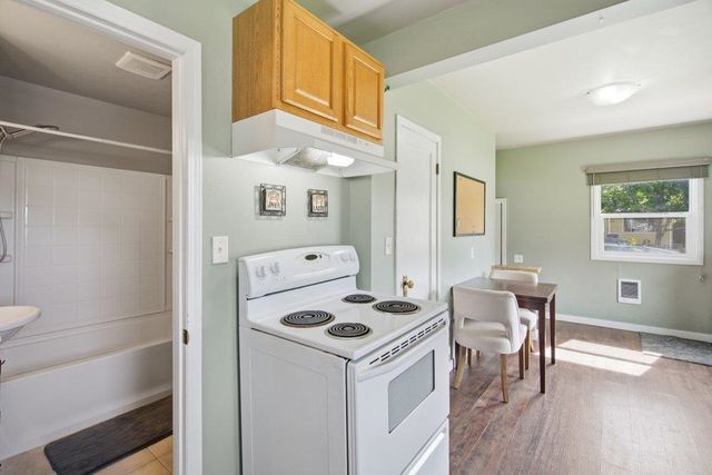 824 N MAMER AVE Ave, Spokane Valley, WA 99216