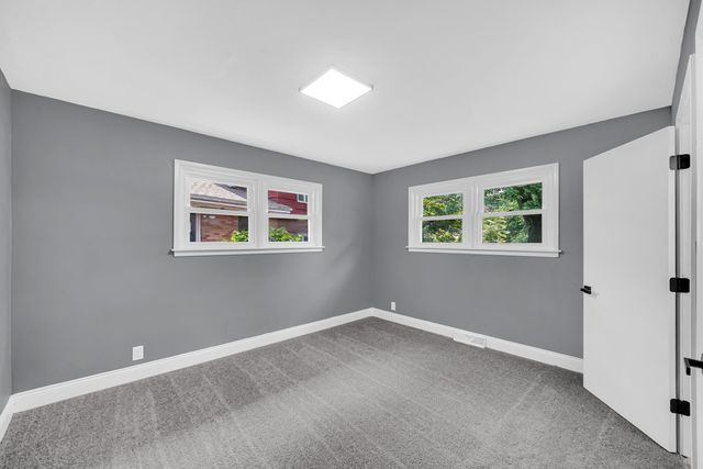 8228 Greenwood Avenue, Munster, IN 46321