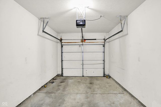 1631 Lacebark Drive K, Greenwood, IN 46143