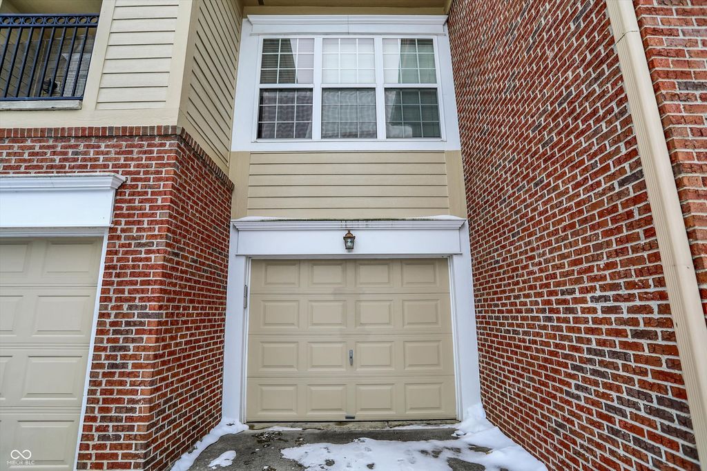 1631 Lacebark Drive K, Greenwood, IN 46143