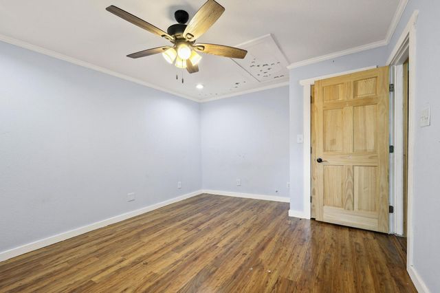 207 W South Street, Whitesboro, TX 76273