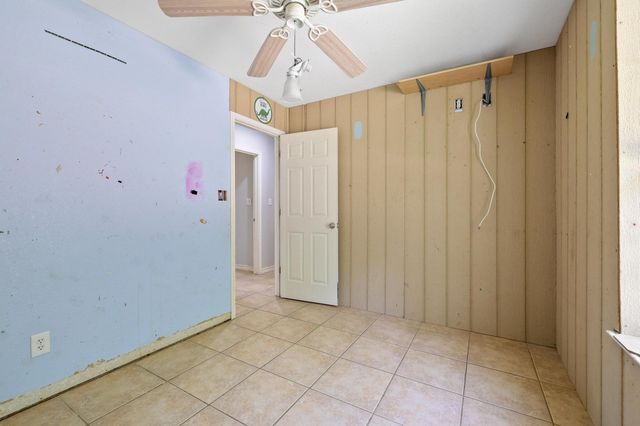 207 W South Street, Whitesboro, TX 76273