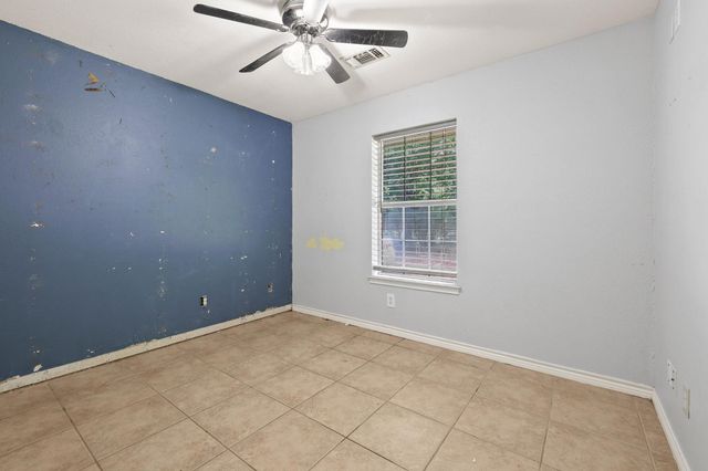 207 W South Street, Whitesboro, TX 76273