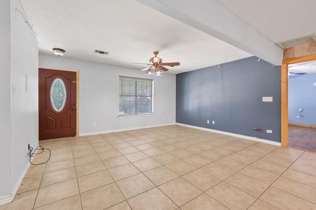 207 W South Street, Whitesboro, TX 76273