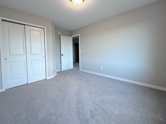 9650 32nd Street NE, Saint Michael, MN 55376
