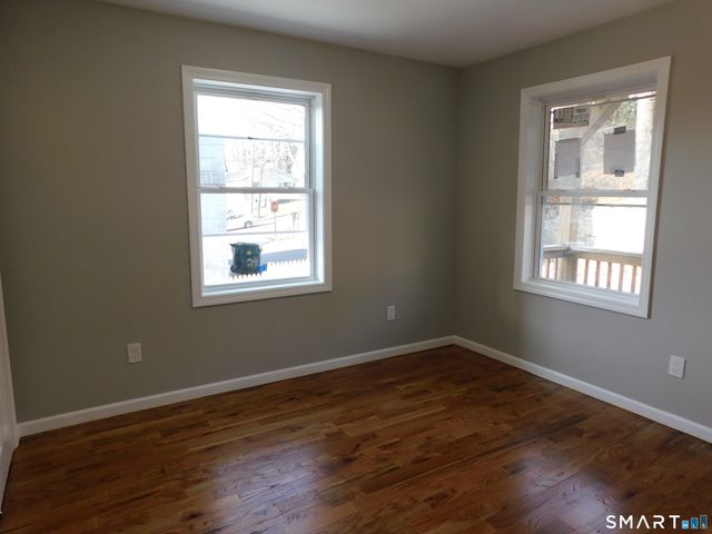 69 Rosemary Street, New London, CT 06320