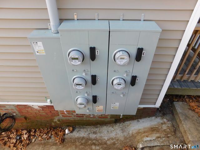 69 Rosemary Street, New London, CT 06320