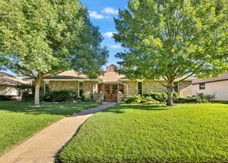 3927 High Summit Drive, Dallas, TX 75244