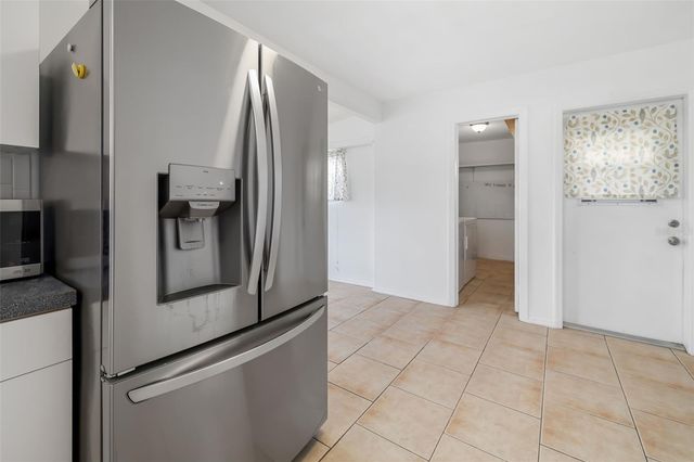 2208 SHAWNEE STREET, Sarasota, FL 34231