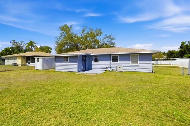 2208 SHAWNEE STREET, Sarasota, FL 34231