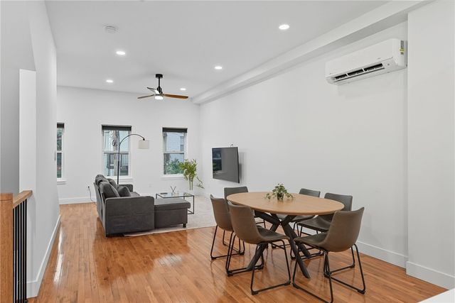 1236 Butterfield Way, Central North Side, PA 15212