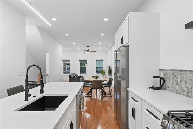 1236 Butterfield Way, Central North Side, PA 15212