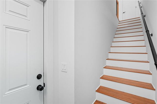 1236 Butterfield Way, Central North Side, PA 15212