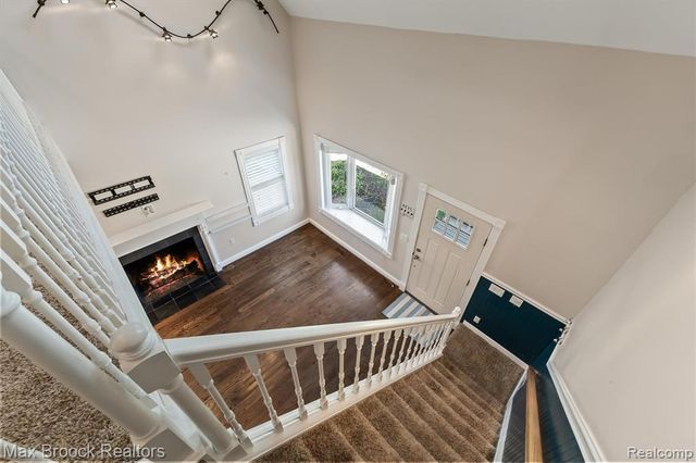 2375 Lakeside Drive, Highland, MI 48356