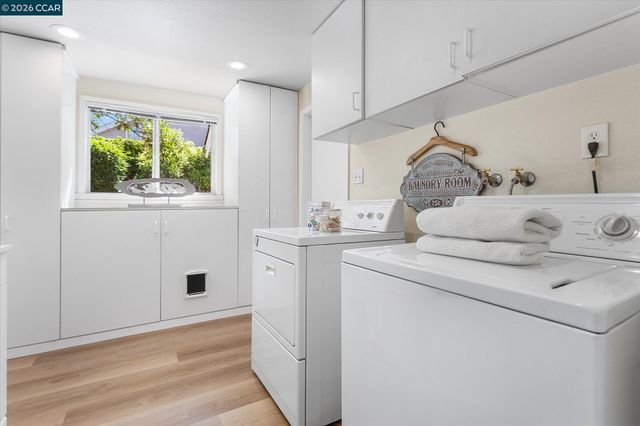 2407 Bay Meadows Cir, Pleasanton, CA 94566