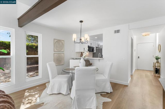 2407 Bay Meadows Cir, Pleasanton, CA 94566