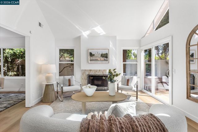 2407 Bay Meadows Cir, Pleasanton, CA 94566