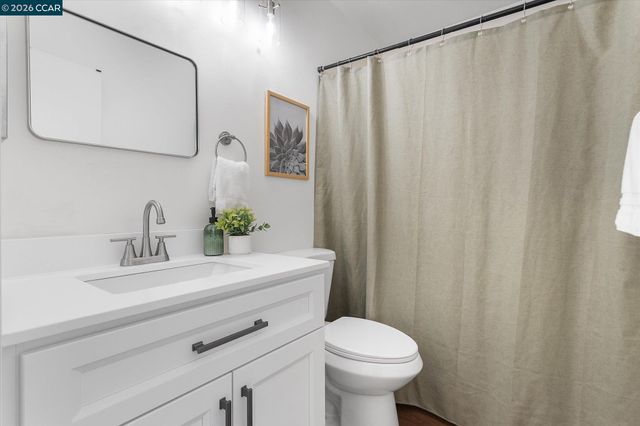 2407 Bay Meadows Cir, Pleasanton, CA 94566