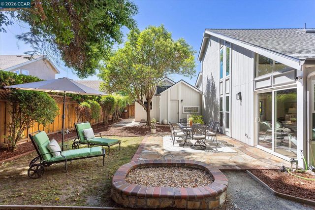 2407 Bay Meadows Cir, Pleasanton, CA 94566