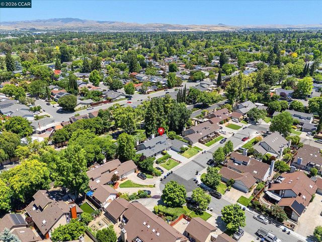 2407 Bay Meadows Cir, Pleasanton, CA 94566