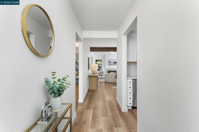2407 Bay Meadows Cir, Pleasanton, CA 94566