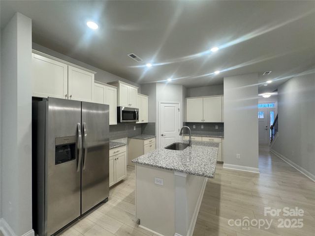 4017 Port Richmond Avenue 3, Gastonia, NC 28056