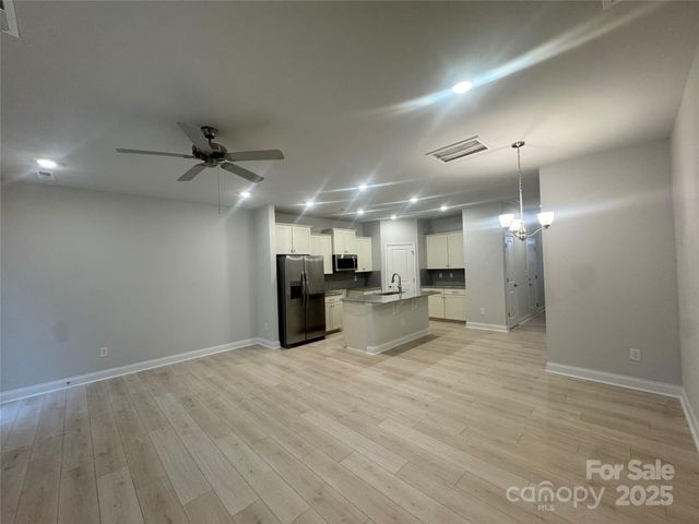 4017 Port Richmond Avenue 3, Gastonia, NC 28056