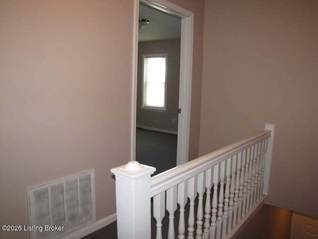 214 W Collins Ct, Louisville, KY 40214