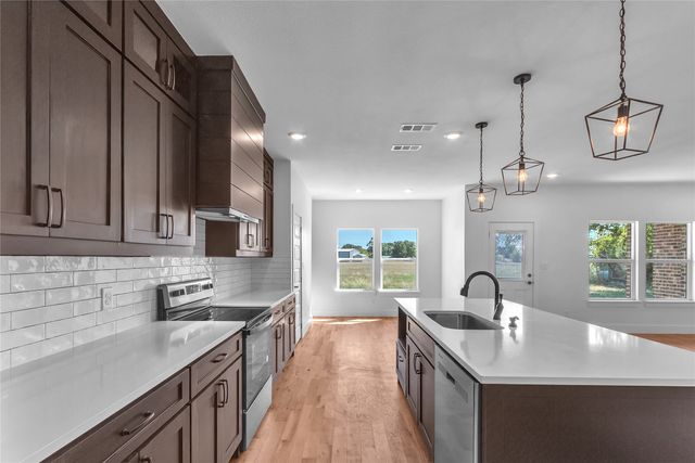 112 LBJ Ranch Road, Trinidad, TX 75163