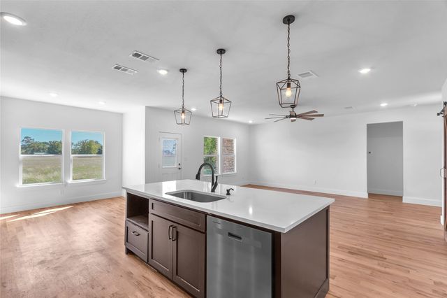 112 LBJ Ranch Road, Trinidad, TX 75163