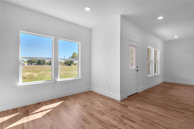 112 LBJ Ranch Road, Trinidad, TX 75163