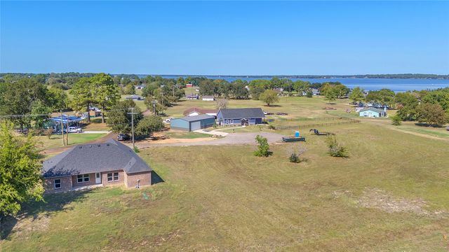 112 LBJ Ranch Road, Trinidad, TX 75163