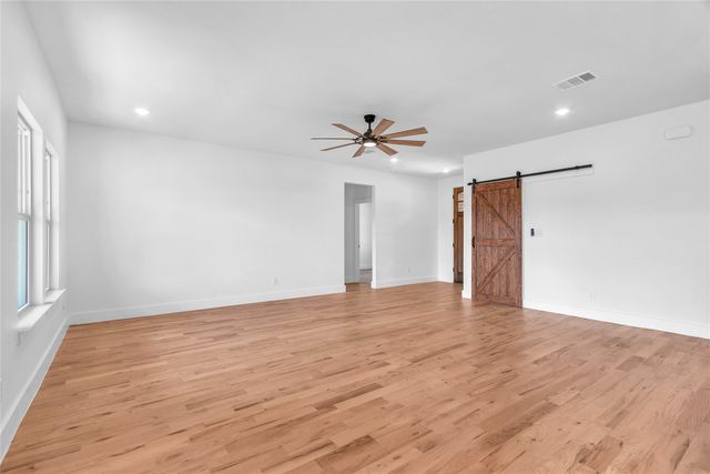 112 LBJ Ranch Road, Trinidad, TX 75163