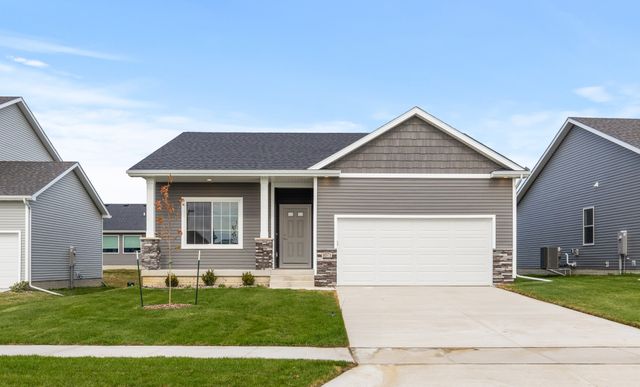 1071 NW Yorktown Drive, Waukee, IA 50263