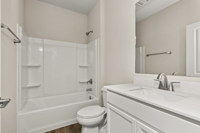 1071 NW Yorktown Drive, Waukee, IA 50263