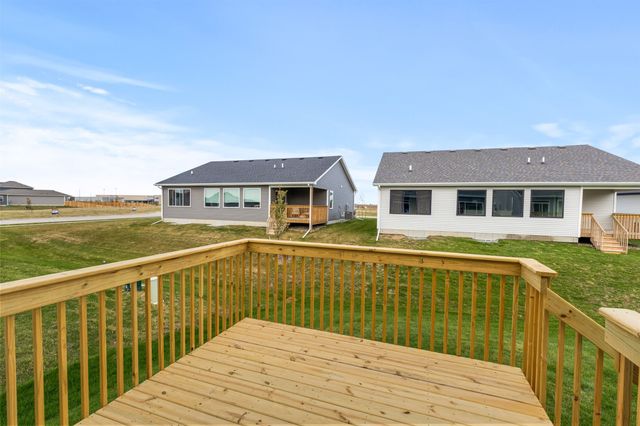 1071 NW Yorktown Drive, Waukee, IA 50263