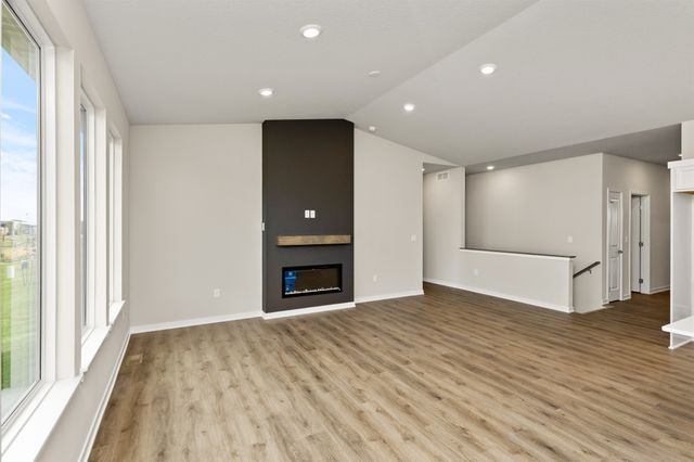 1071 NW Yorktown Drive, Waukee, IA 50263